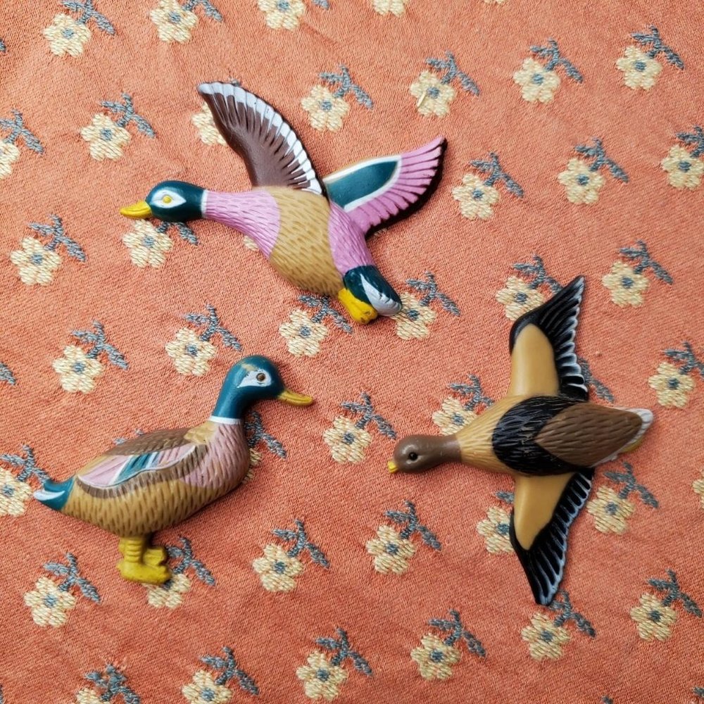 3 Vintage Duck Magnets